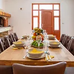 5 Bedroom Cozy In Posedarje