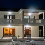 Casa de Férias 5 Bedroom Cozy In *