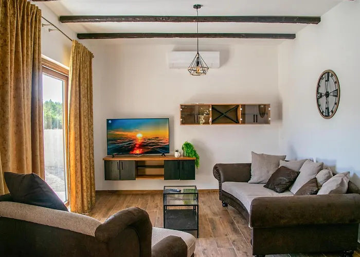 Дом отдыха 5 Bedroom Cozy In Поседарье