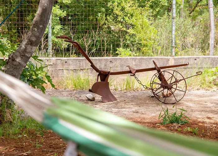 Дом отдыха 5 Bedroom Cozy In *